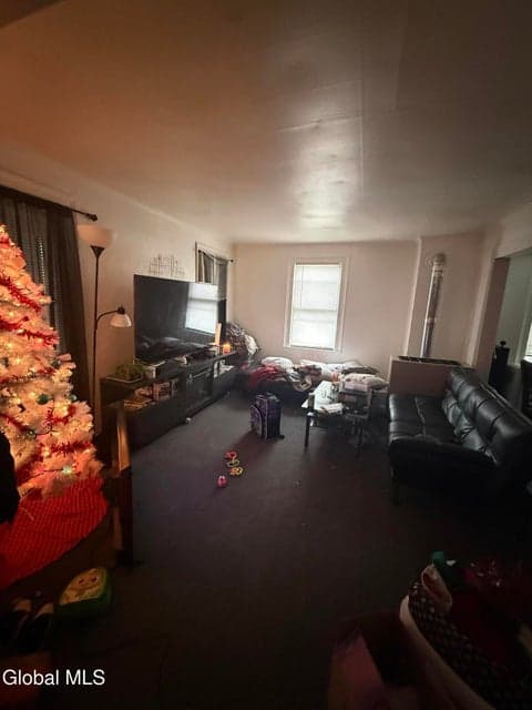 195 Mohawk Street, photo 3