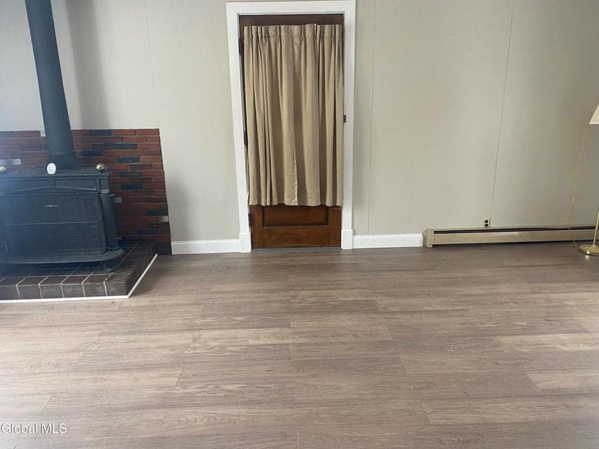 1126 Vinewood Avenue, photo 4