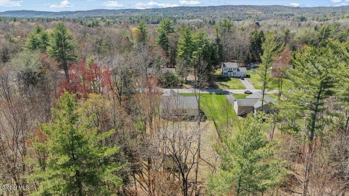 36 Tom Sawyer Drive, photo 5
