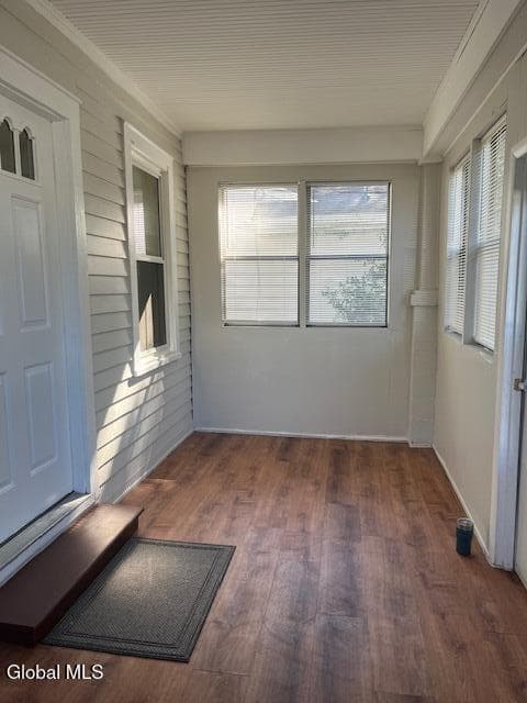63 Holmes Court, photo 2