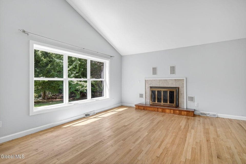 3 N Chestnut Hill Road, Colonie, NY 12211, photo 3
