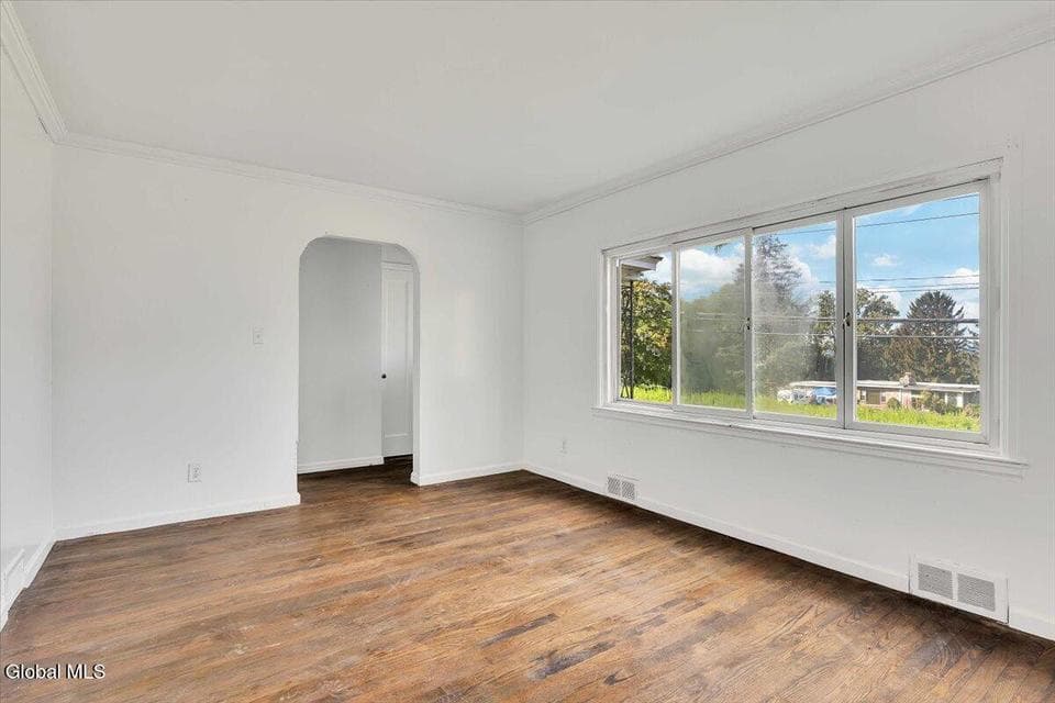 211 Shaker Road, photo 5