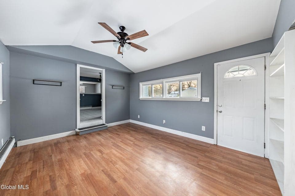 51 Coleman Avenue, photo 5