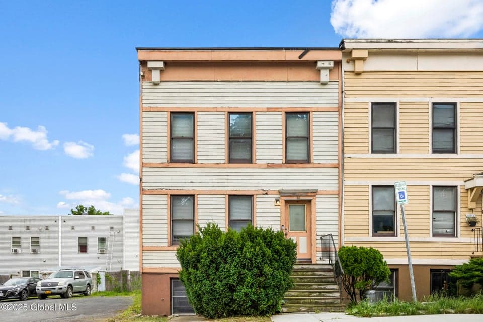 24 Delaware Street, photo 1