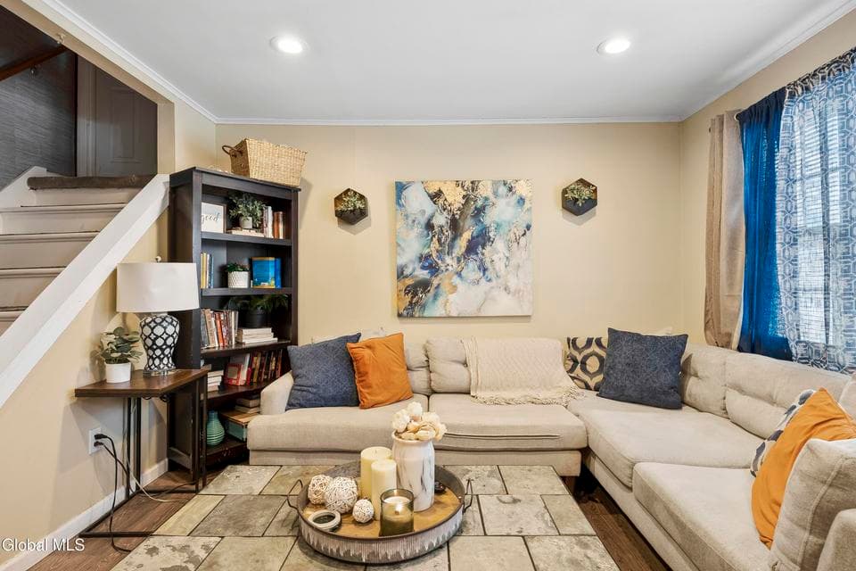 3041 E Lydius Street, photo 5