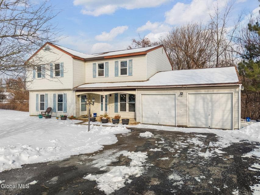 40-42 Hanover Drive, photo 1