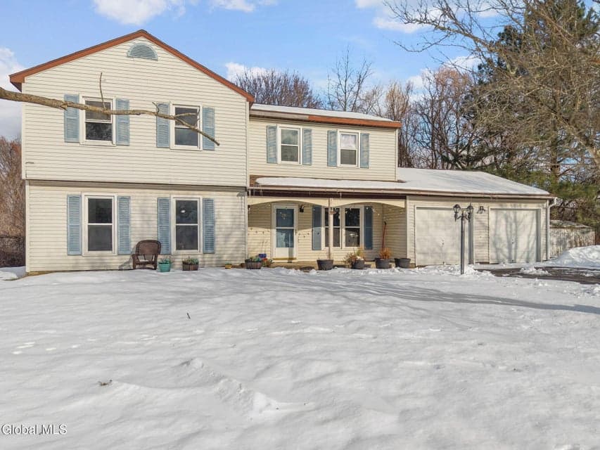 40-42 Hanover Drive, photo 2