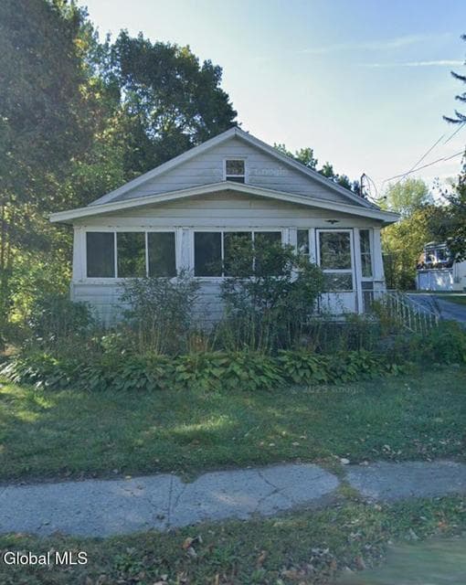 130 Manor Avenue