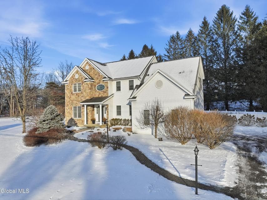 159 Old Niskayuna Road, photo 3