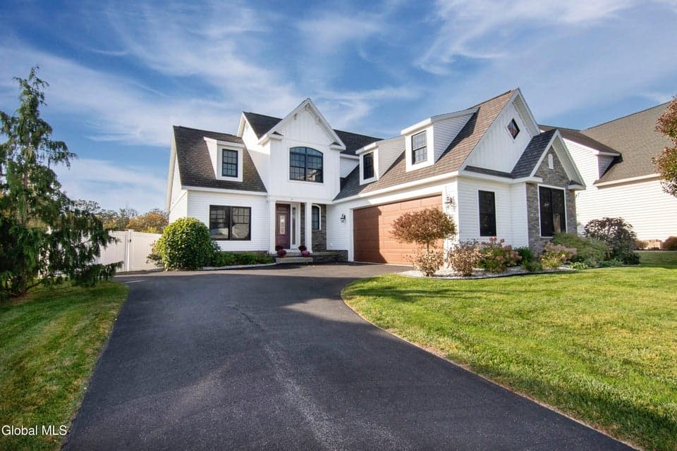 9 Sunflower Terrace, photo 1