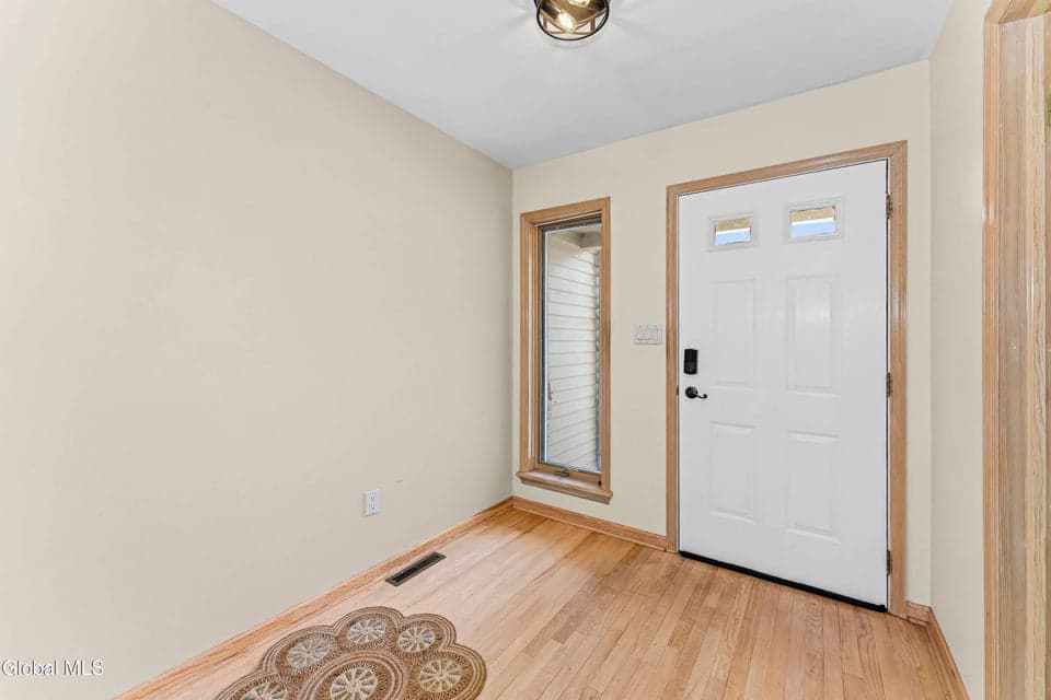 3 Pine Ridge Road, photo 4