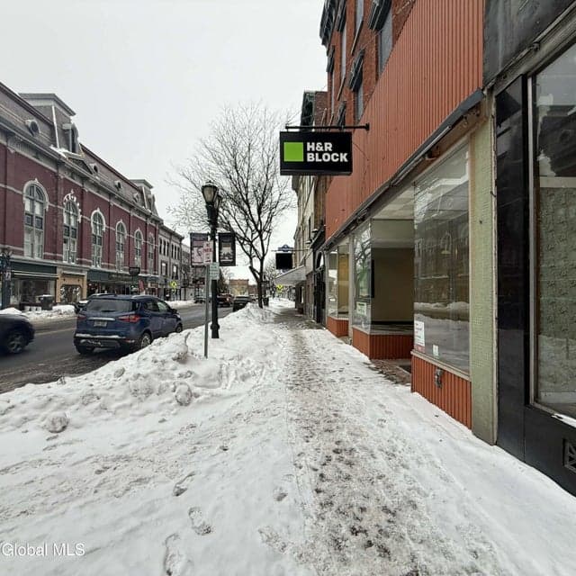 35-37 N Main Street, photo 2