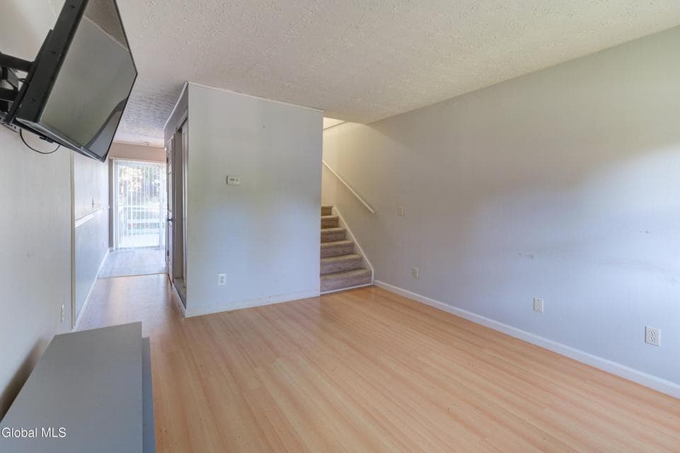 326J Cortland Street, photo 5