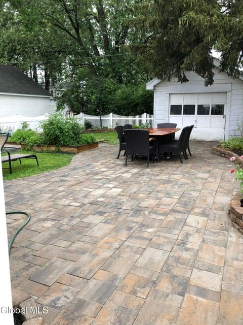 130 Rosemont Street, photo 4