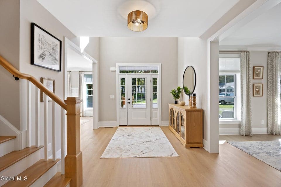 34 Tamarack Street, photo 4