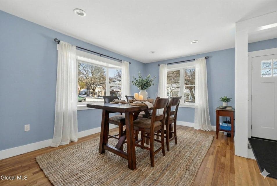 32 Buell Avenue, photo 4