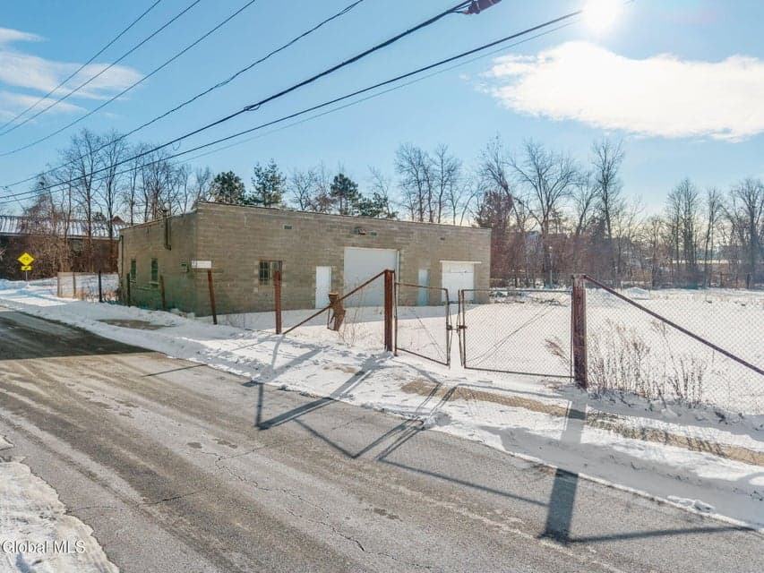 440 Peek Street, photo 4