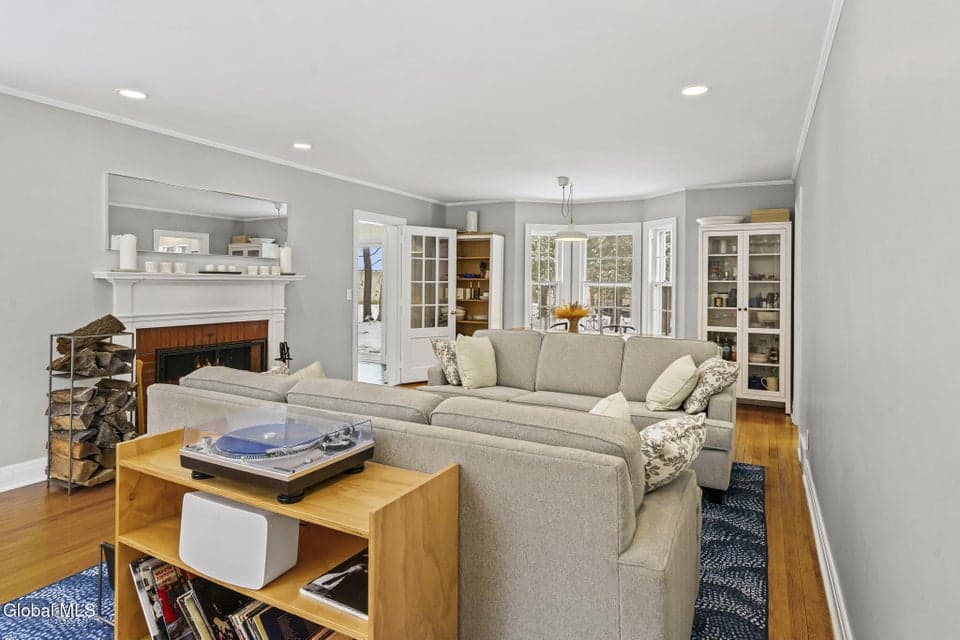 19 Hillcrest Drive, photo 4