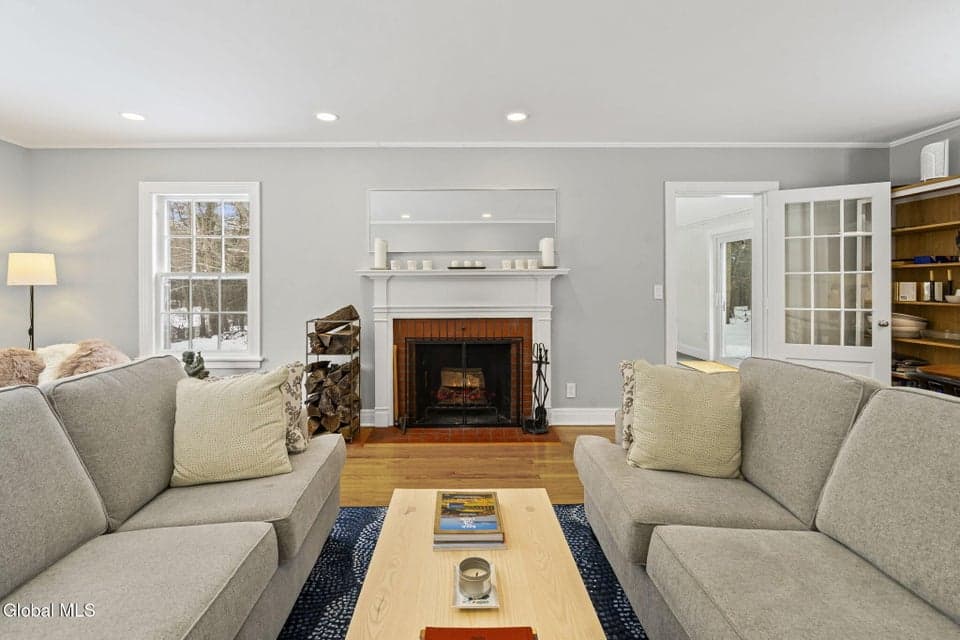 19 Hillcrest Drive, photo 3