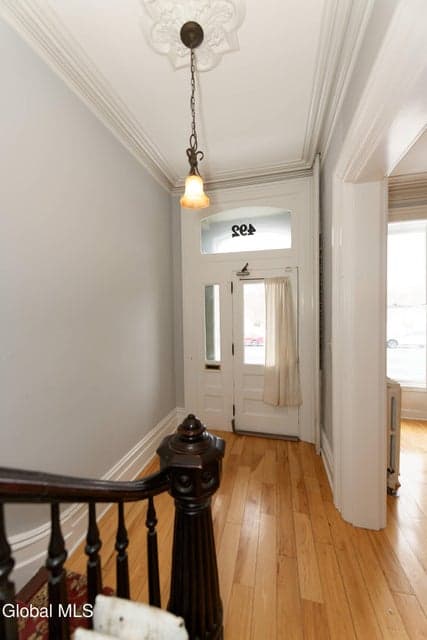 492 Madison Avenue, photo 2