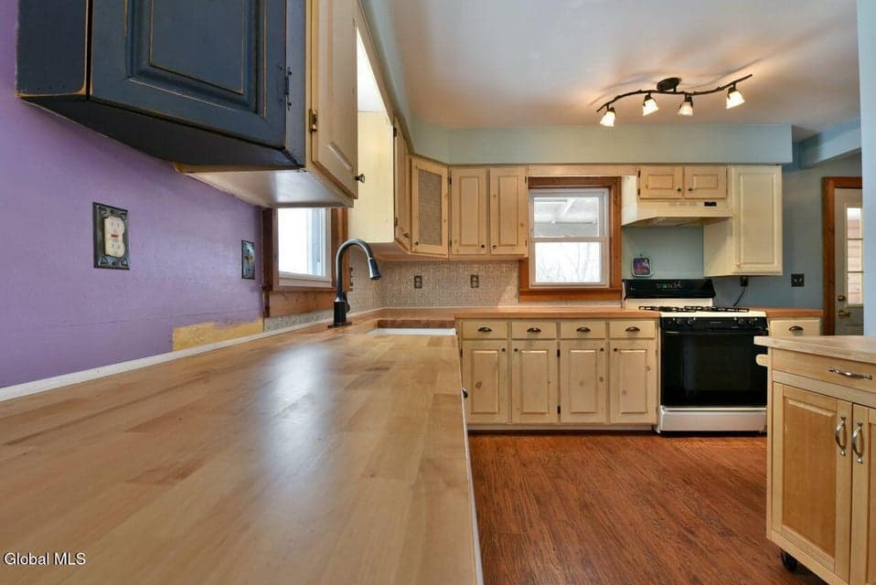 283 County Highway 107, photo 5