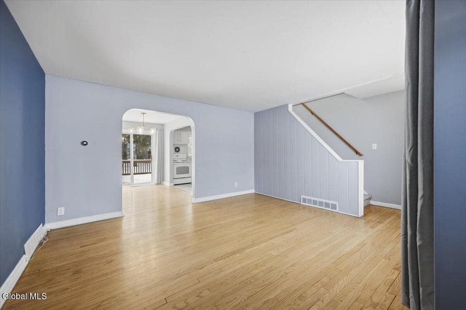 1097 Fort Hunter Road, photo 3
