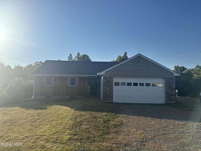 408 Fitzdom Road, photo 1