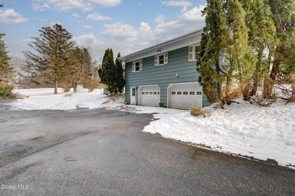 179 Steadwell Road, photo 2