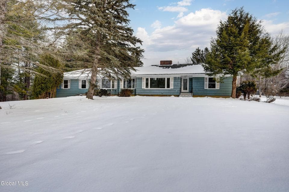 179 Steadwell Road, Amsterdam, NY 12010