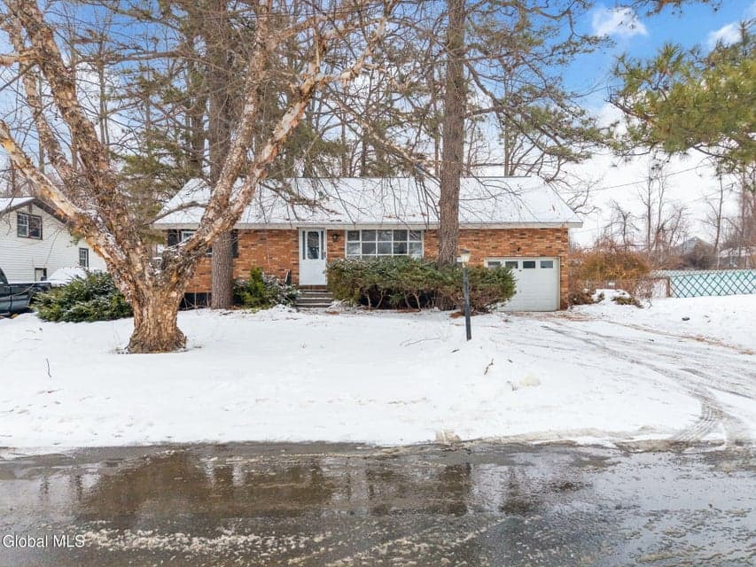 120 East Palmer Avenue, photo 2