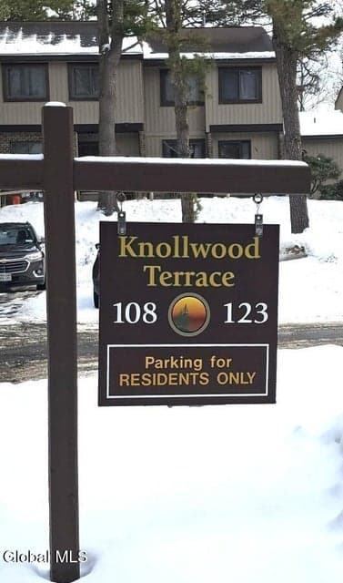 109 Knollwood Terrace, photo 2