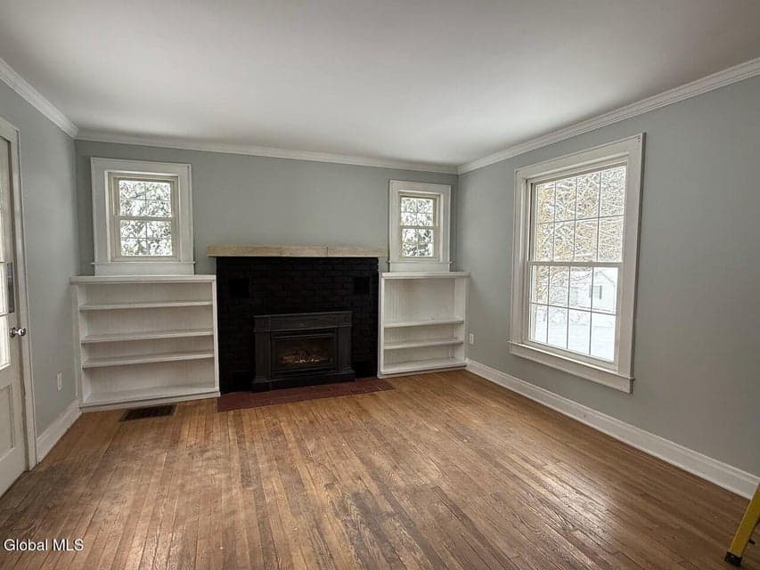 69 Gray Avenue, photo 3