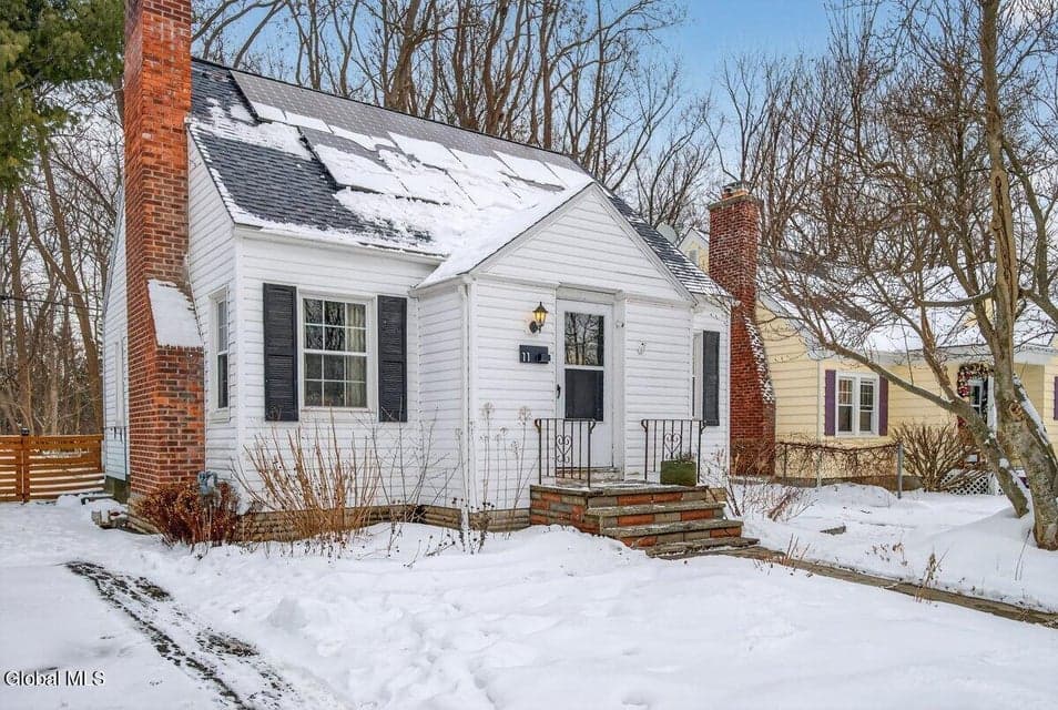 11 Crescent Drive, photo 2