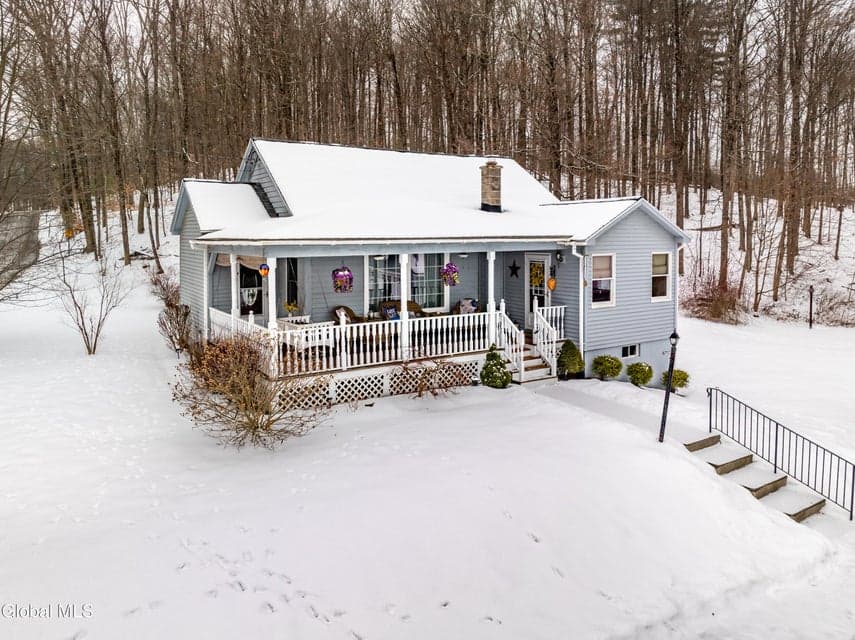 561 Herrington Road, photo 3