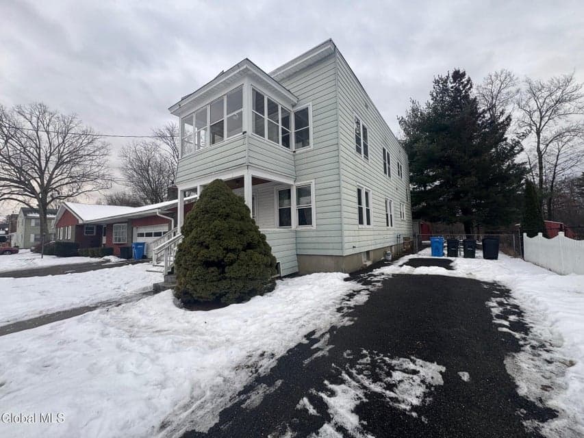 112 Kenosha Street, photo 1
