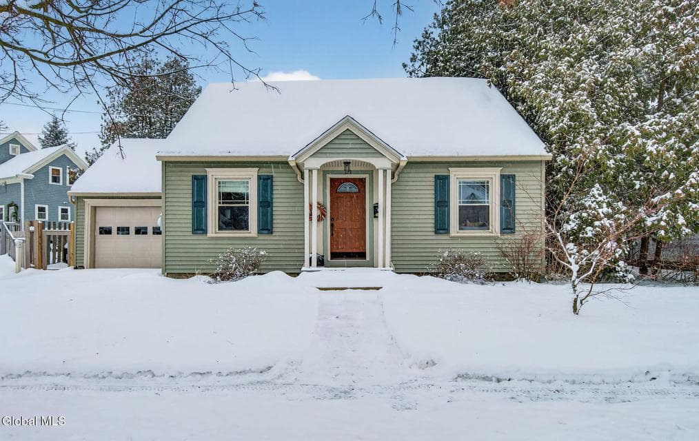 123 Sanford Street, photo 1