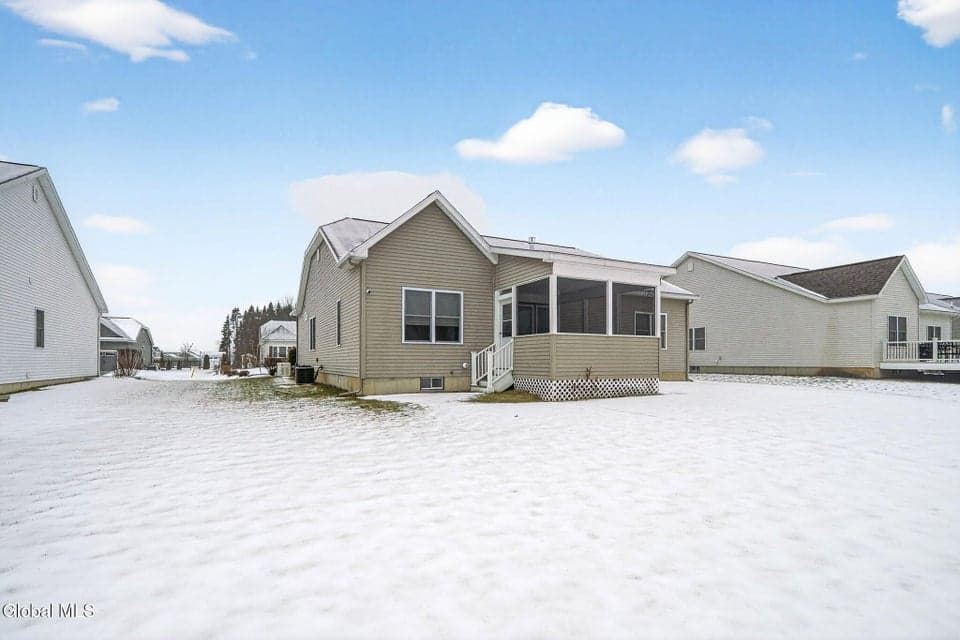 16 Hearthstone Drive, photo 4