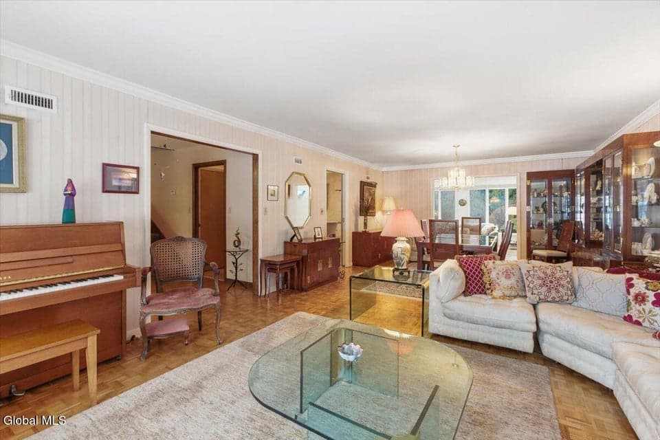4 Marion Avenue, photo 4