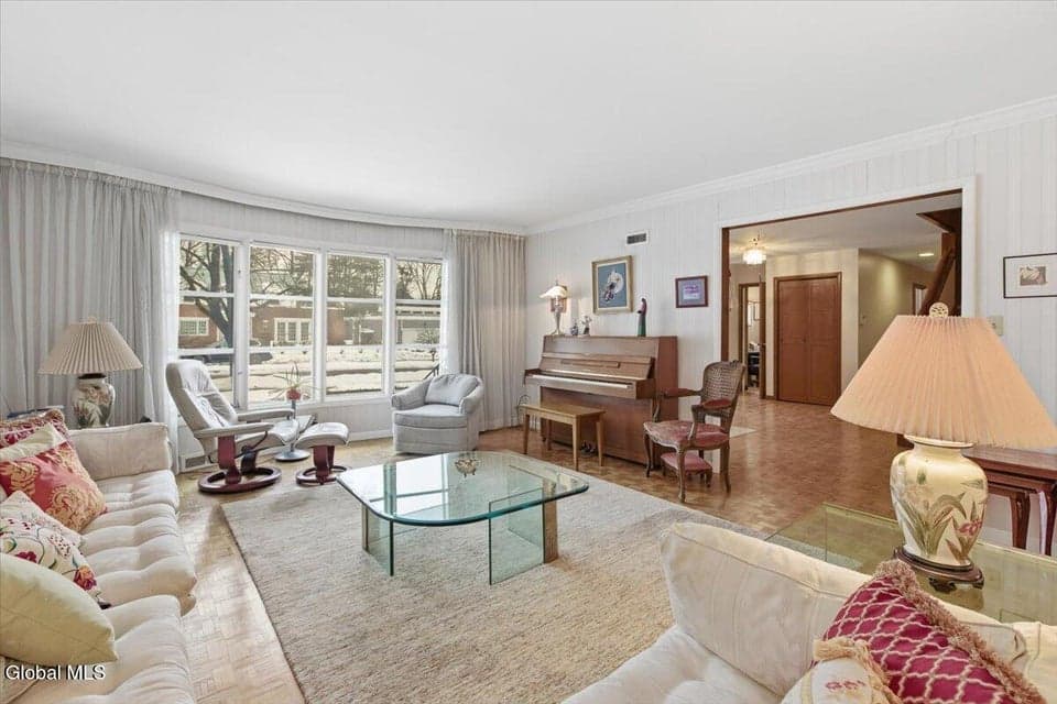 4 Marion Avenue, photo 5