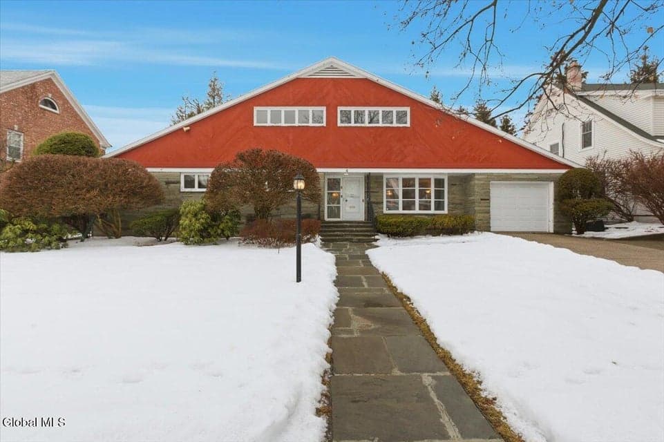 4 Marion Avenue, photo 2