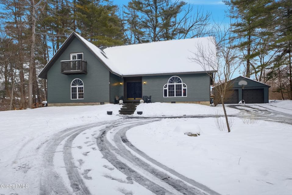 48 Meadow Drive, photo 2