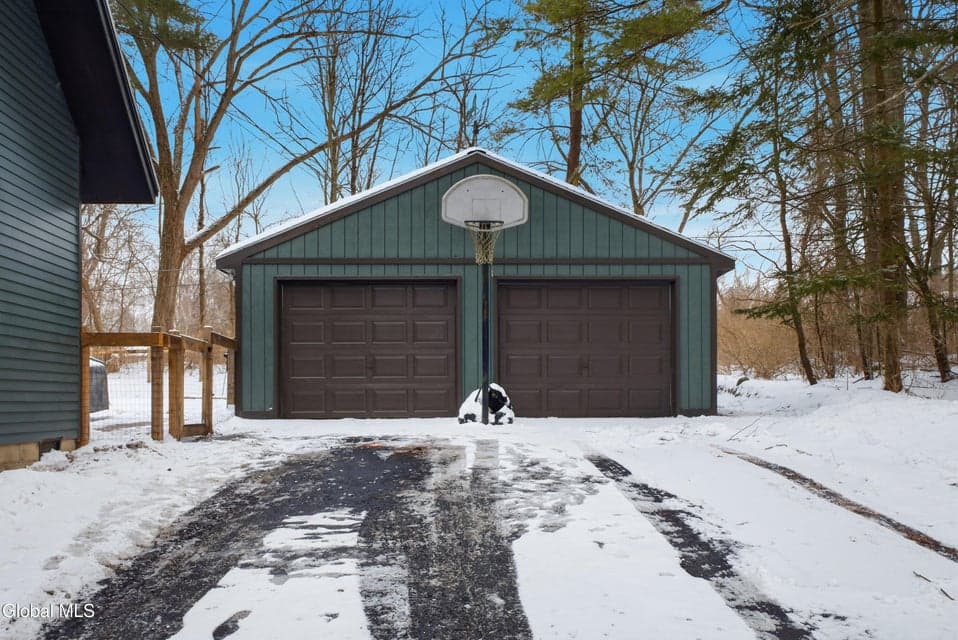 48 Meadow Drive, photo 3