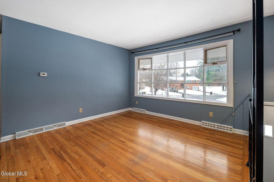 36-38 Brenda Court, photo 4