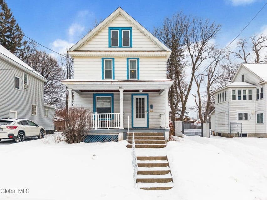 841 Harrison Avenue, photo 1