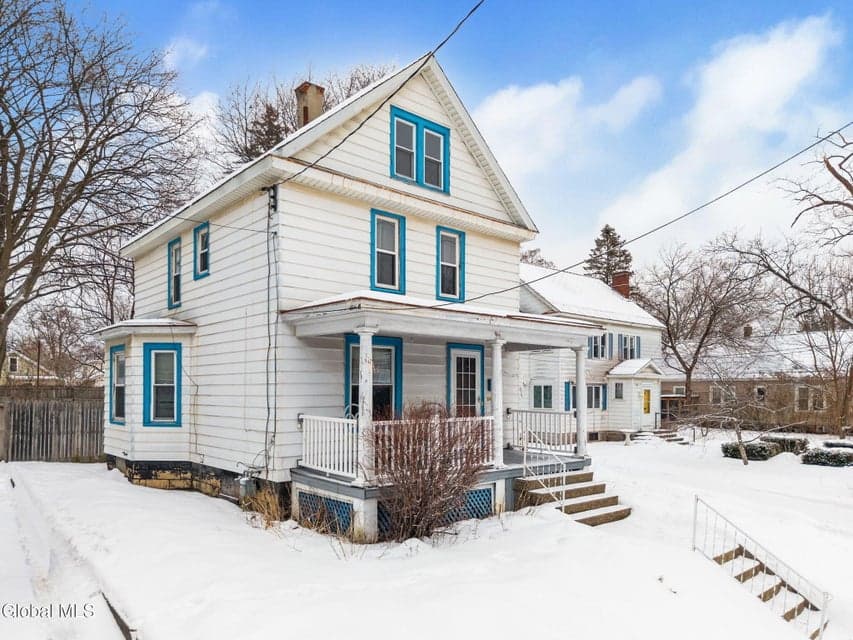 841 Harrison Avenue, photo 2