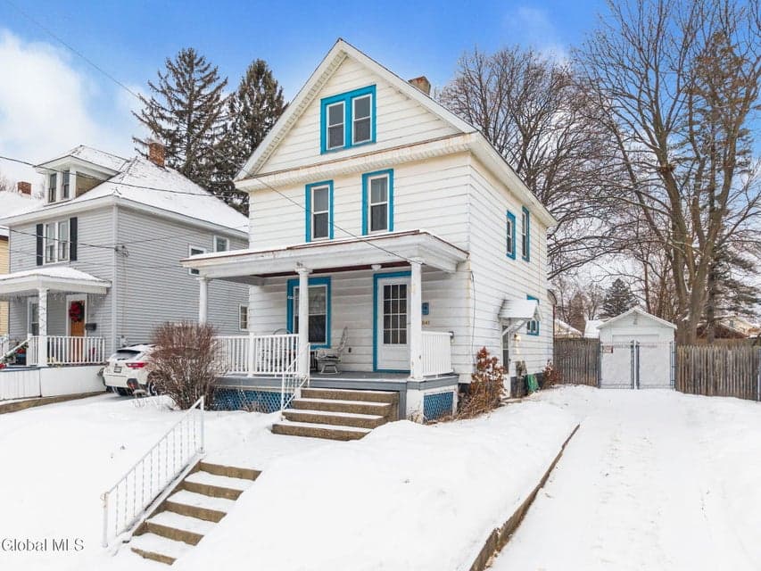 841 Harrison Avenue, photo 3