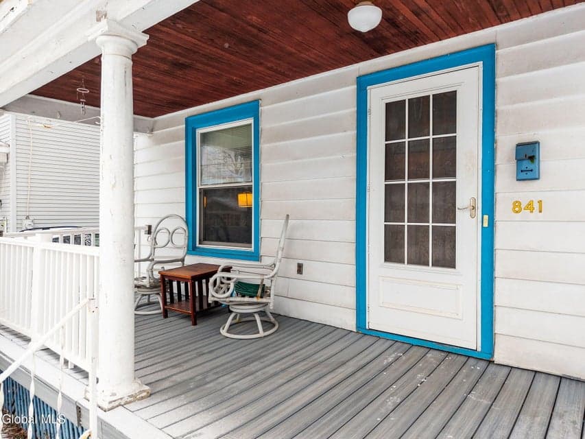 841 Harrison Avenue, photo 4