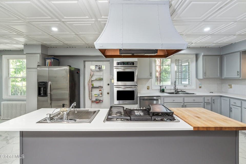 28 Tudor Road, photo 2