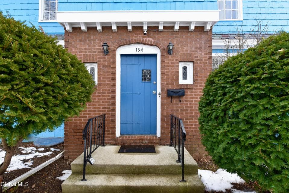 194 S Main Avenue, photo 2