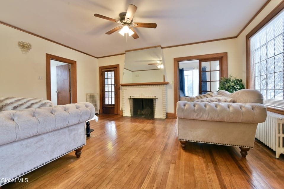 194 S Main Avenue, photo 3